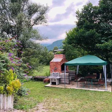 Dobrenica 公寓 Bihać