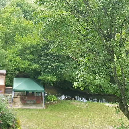 Dobrenica 公寓 *